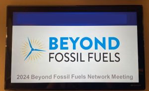 Man sieht das Logo von "Beyond Fossil Fuels" und darunter die Überschrift des Energieewnde-Vernetzungstreffens.