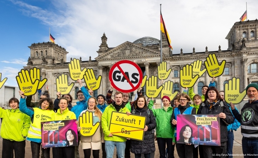 Protest vor dem Dt. Bundestag für baldigen Gasausstieg